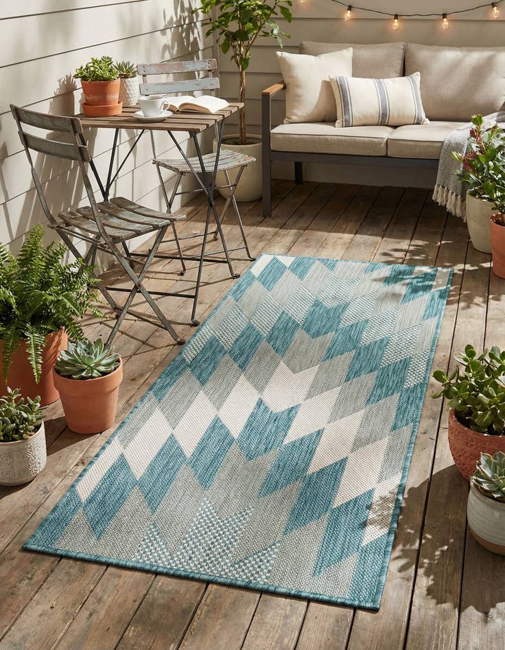 Detail image of 2' x 4'  Washable Modern Indoor / Outdoor Runner Rug