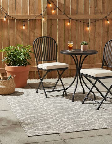 3' x 5' 3 Easy-Clean Lattice Indoor / Outdoor Rug