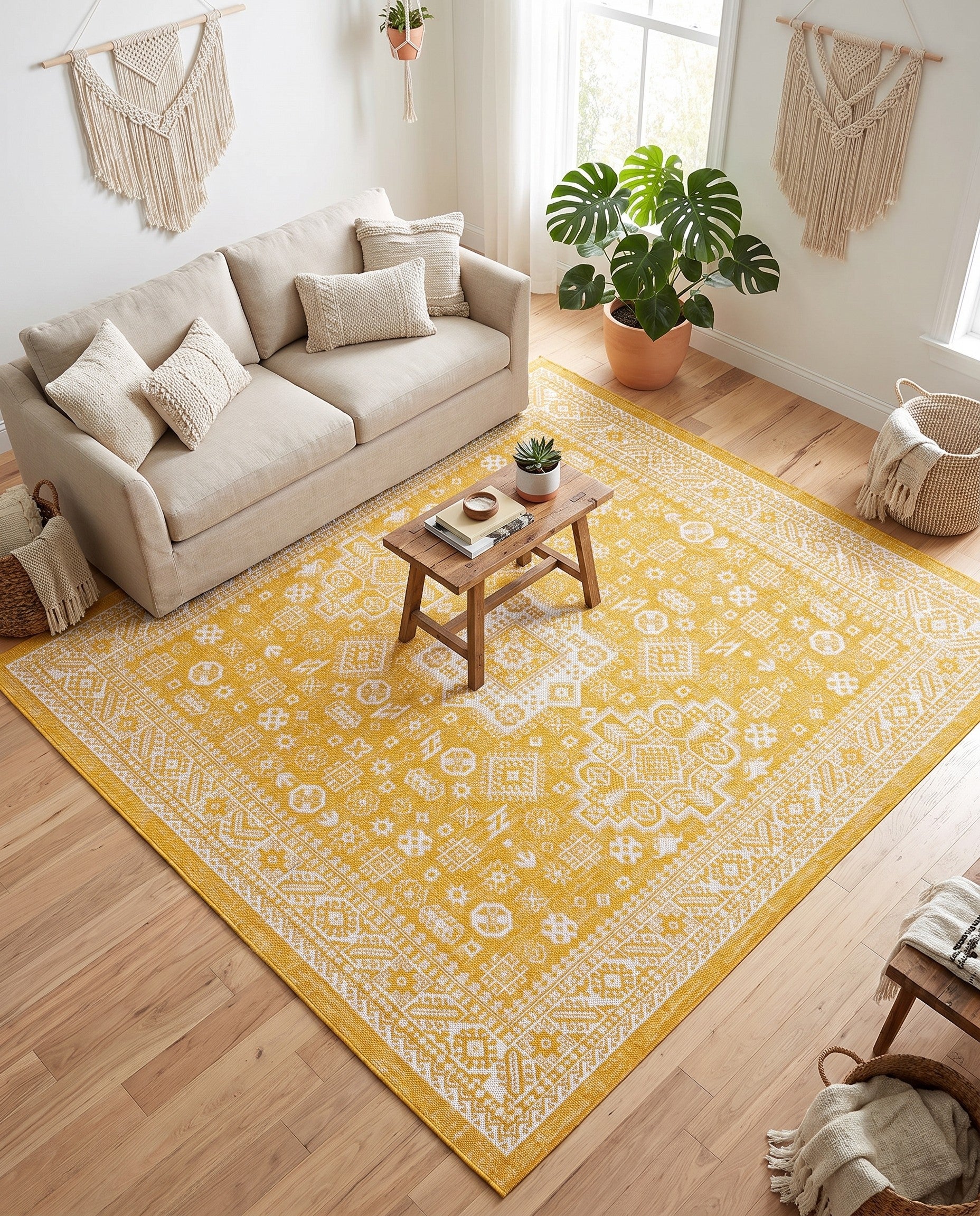 7' 10 x 7' 10 Easy-Clean Aztec Indoor / Outdoor Square Rug