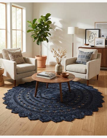 7' 10 x 7' 10 Handmade Braided Jute Round Rug