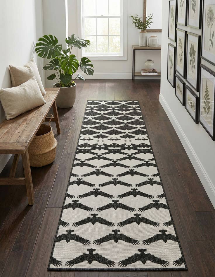 Detail image of 2' 7 x 12' Easy-Clean Modern Indoor / Outdoor Runner Rug
