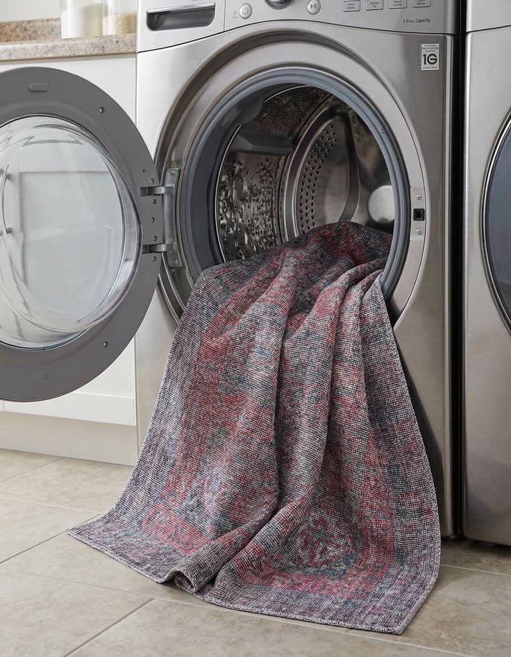 Detail image of  3' 3 x 5' 3  Washable Sisu Rug