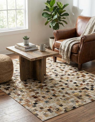 4' 1 x 6' Cowhide - Patchwork Rug