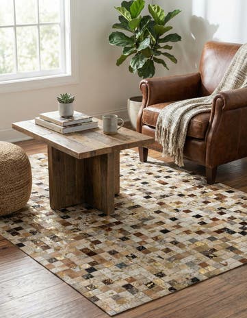 4' 1 x 6' Cowhide - Patchwork Rug