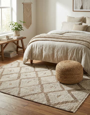 4' 4 x 7' 9 Hand Knotted Moroccan Wool Rug