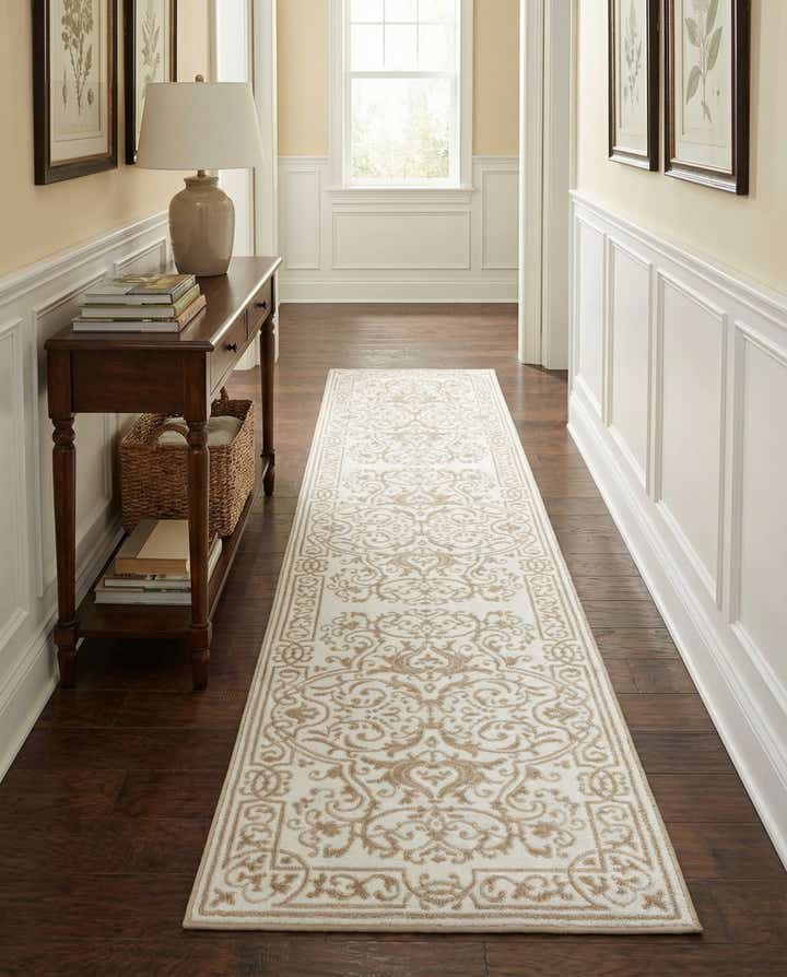 2' 6 x 10' Hermitage Runner Rug