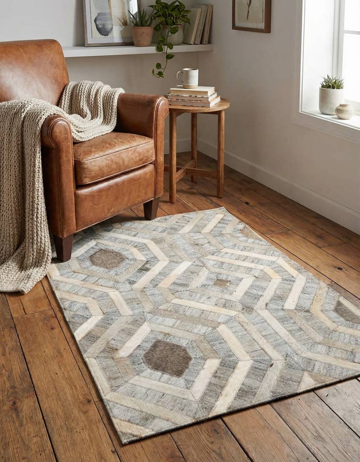 Detail image of 2' 2 x 3' 1 Cowhide Rug