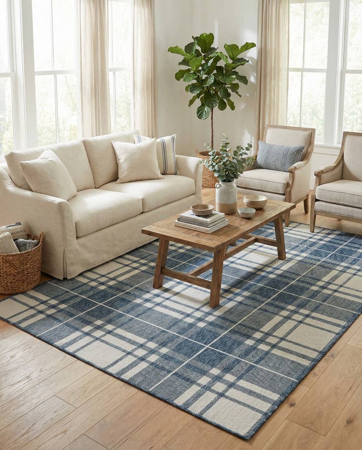Detail image of 6' x 9' Easy-Clean Checkered Indoor / Outdoor Rug