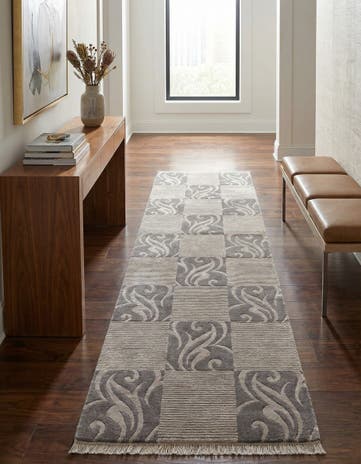 2' 9 x 9' 9 Hand Knotted Darya Wool Runner Rug