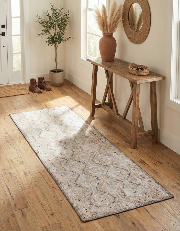 Detail image of  2' x 5' Yara Runner Rug