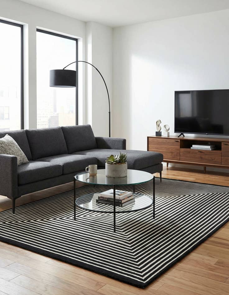 Detail image of 5' 3 x 8' Milano Rug