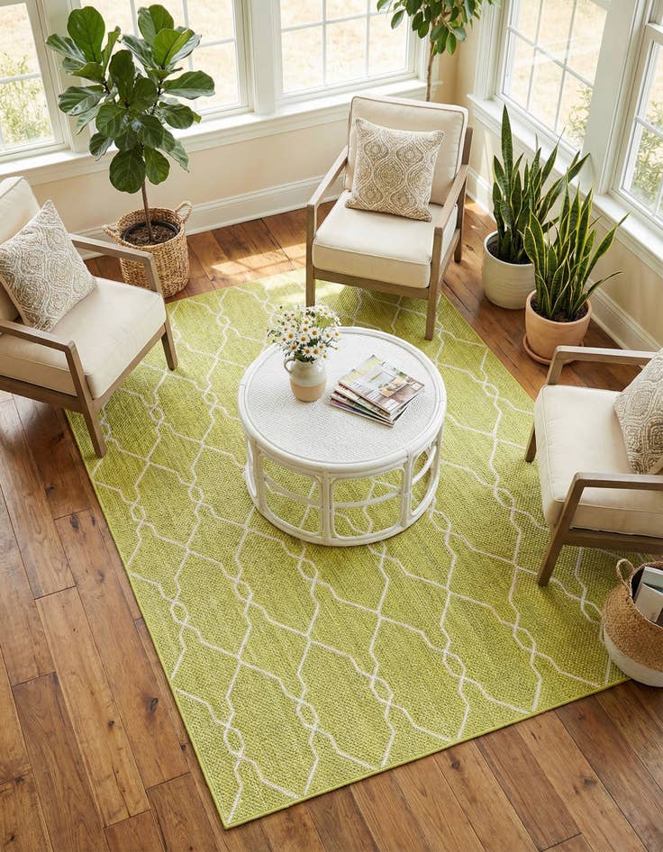 Detail image of 6' x 9'  Washable Trellis Indoor / Outdoor Rug