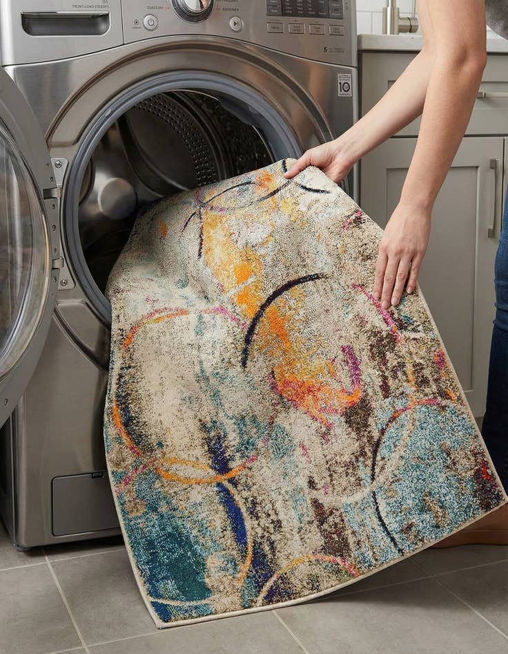 Detail image of 4' x 6'  Washable Spectrum Rug