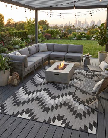 10' x 14' Easy-Clean Modern Indoor / Outdoor Rug