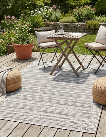 6' x 9' Easy-Clean Ribbon Indoor / Outdoor Rug