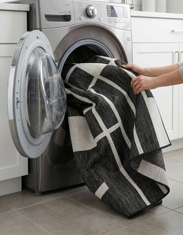 Detail image of  7' 10 x 10'  Washable Modern Indoor / Outdoor Rug