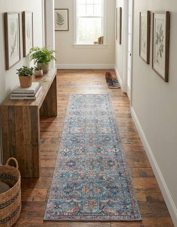 2' 7 x 12' Washable Nostalgia Runner Rug