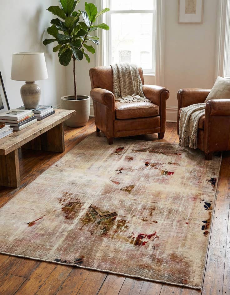 Detail image of 4' 7 x 6'  Hand Knotted Ultra Vintage Persian Wool Rug