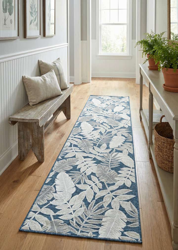 2' 7 x 12' Easy-Clean Botanical Indoor / Outdoor Runner Rug