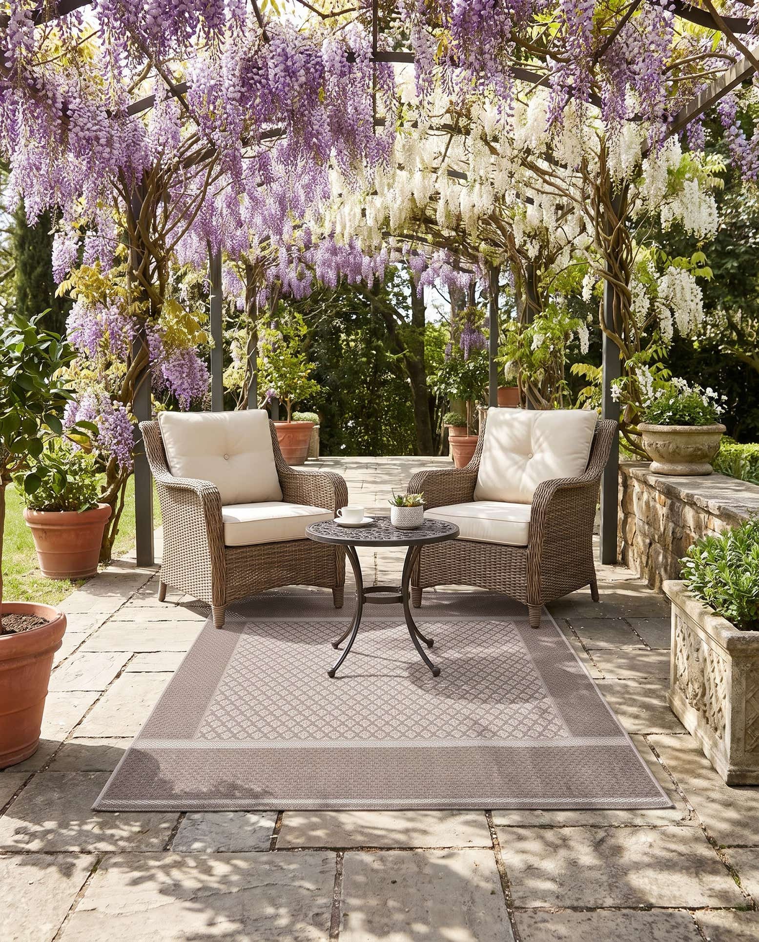 120cm x 170cm Easy-Clean Indoor / Outdoor Rug