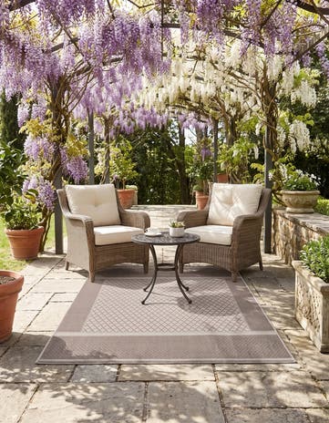 120cm x 170cm Easy-Clean Indoor / Outdoor Rug