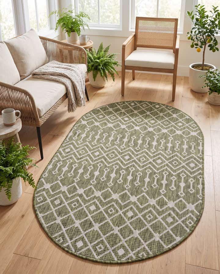 3' x 5' 3 Easy-Clean Trellis Indoor / Outdoor Oval Rug