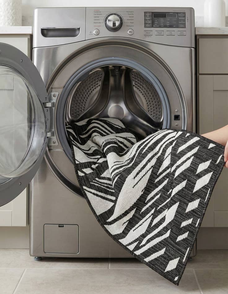 Detail image of 2' x 5' 3  Washable Modern Indoor / Outdoor Runner Rug