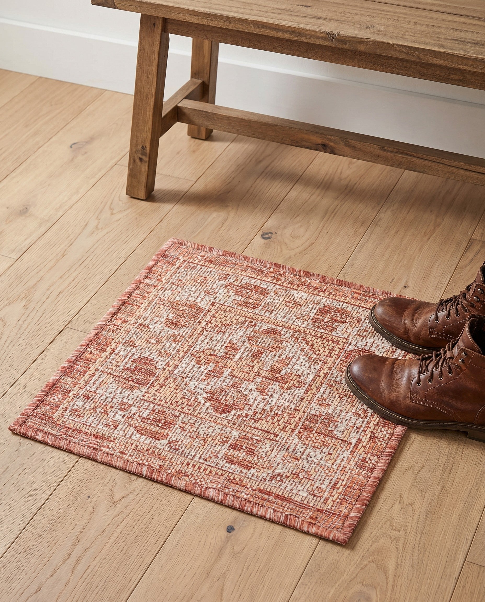 1' 4 x 1' 4 Easy-Clean Traditional Indoor / Outdoor Sample Rug