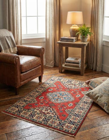 2' 8 x 4' 3 Hand Knotted Kazak Rug
