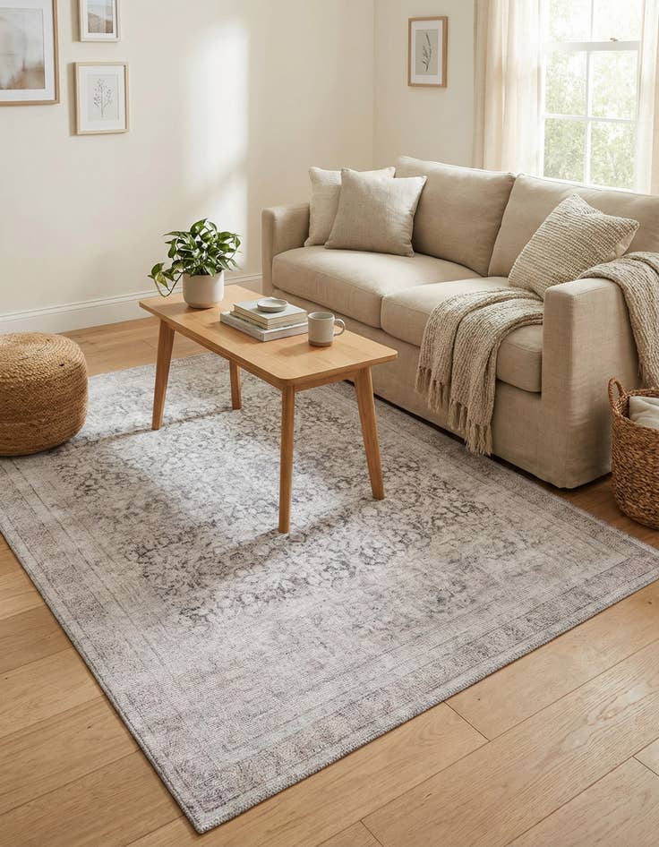 Detail image of  4' x 5' 10 Yara Rug