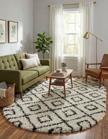 5' 3 x 8' Lattice Shag Oval Rug