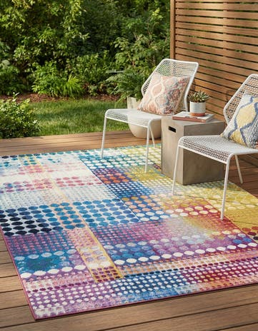 Easy-Clean Modern Indoor / Outdoor Rug
