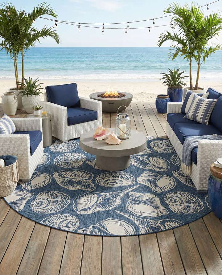 13' x 13' Easy-Clean Coastal Indoor / Outdoor Round Rug