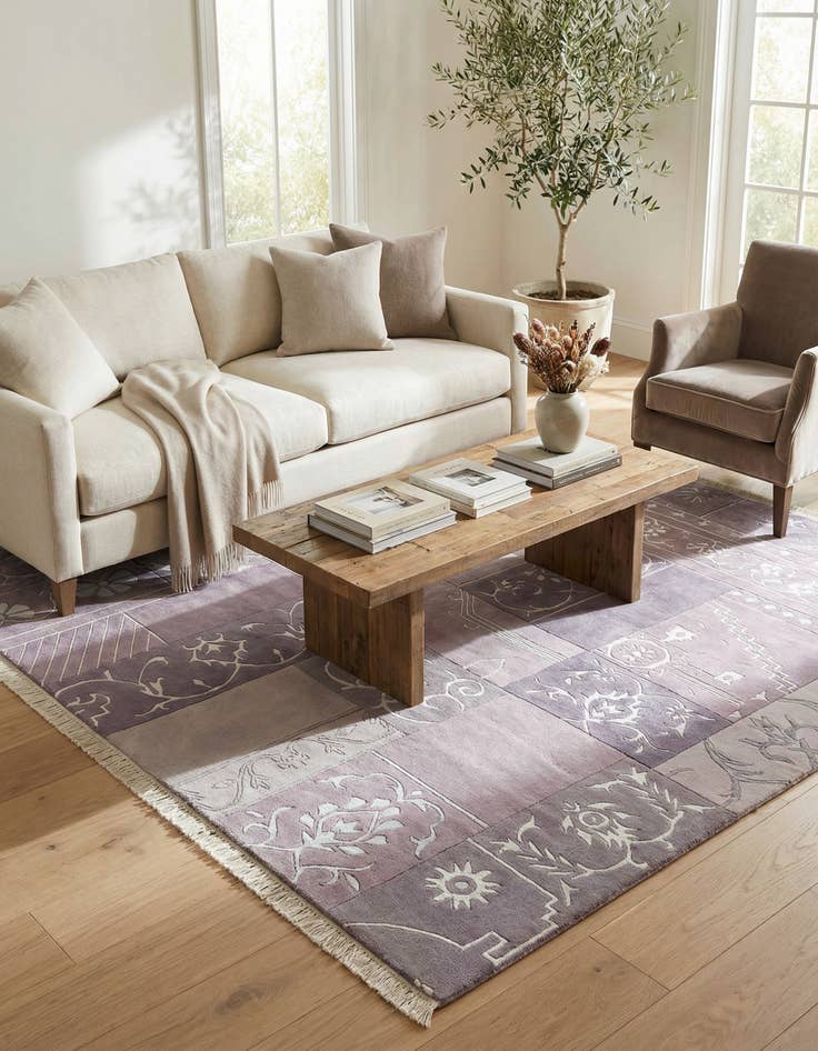 Detail image of 4' 7 x 6' 9  Hand Knotted Darya Wool Rug