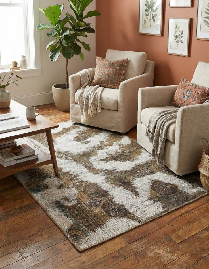 Detail image of 3' x 4' 6  Hand Knotted Ultra Vintage Persian Wool Rug