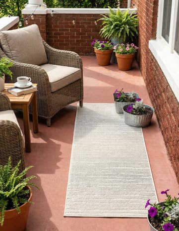 Light Gray Easy-Clean Sabrina Soto Ola Indoor / Outdoor Runner Rug