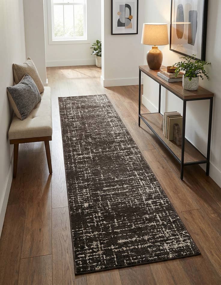 Detail image of  2' 7 x 10' Valencia Runner Rug