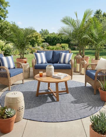 7' 10 x 7' 10 Easy-Clean Jill Zarin Palm Springs Indoor / Outdoor Round Rug