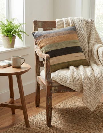 1' 8 x 1' 8 Hand Woven Pillow Wool Square Rug