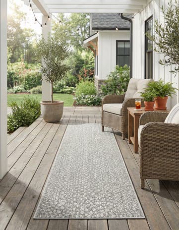 Light Gray Easy-Clean Safari Indoor / Outdoor Runner Rug