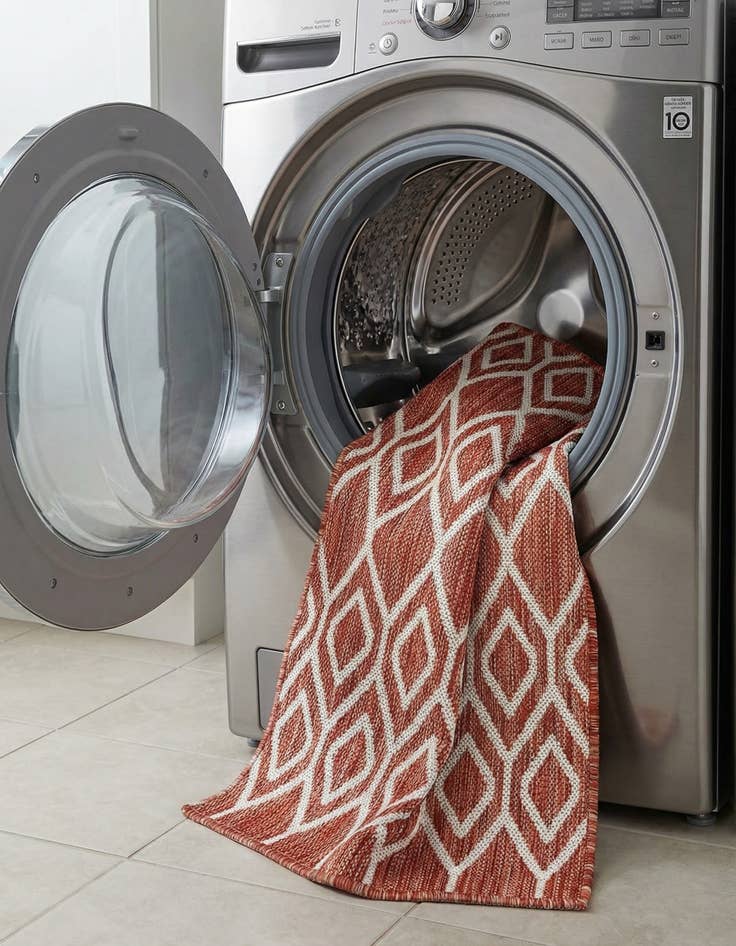 Detail image of 2' x 3'  Washable Jill Zarin Turks and Caicos Indoor / Outdoor Rug