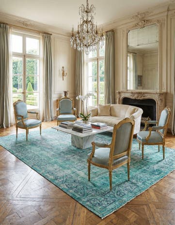 9' 9 x 13' 3 Vintage Royal Wool Rug