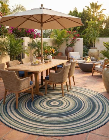 10' x 10' Easy-Clean Baja Indoor / Outdoor Round Rug