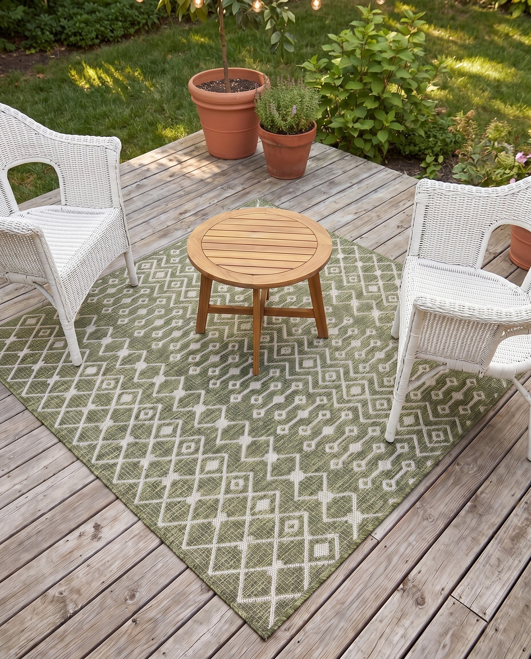 Green Easy-Clean Lattice Indoor / Outdoor Square Rug