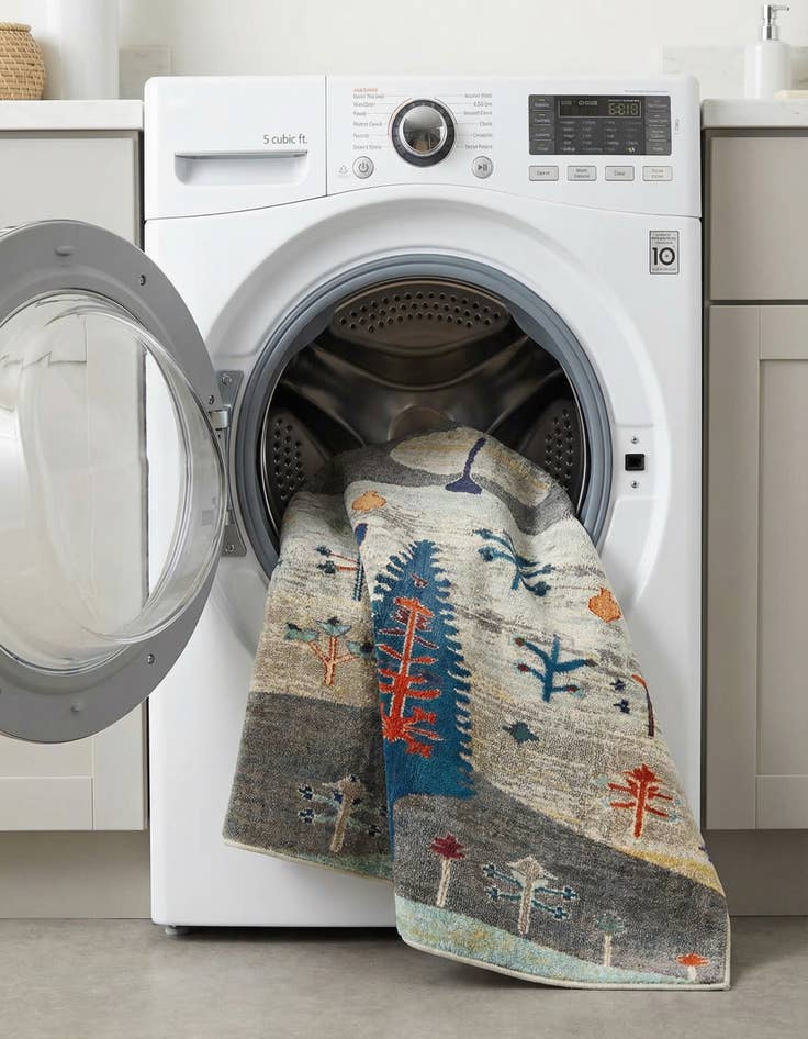 Detail image of  7' 10 x 7' 10  Washable Vivid Square Rug