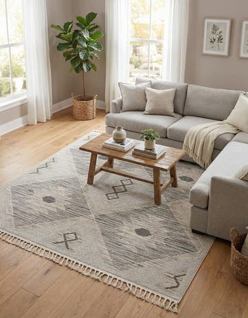 Sandy Beige Arlo Square Rug