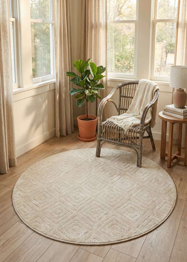 5' x 5' Easy-Clean Sabrina Soto Indoor / Outdoor Round Rug