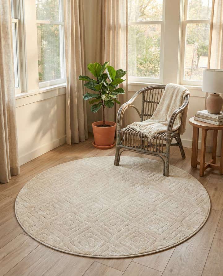 5' x 5' Easy-Clean Sabrina Soto Indoor / Outdoor Round Rug