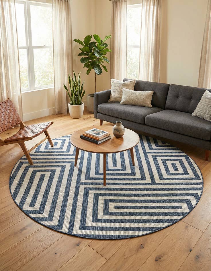 Detail image of 7' 10 x 7' 10 Easy-Clean Modern Indoor / Outdoor Round Rug