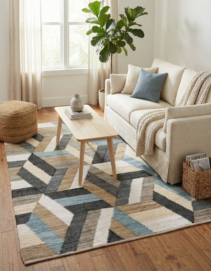 Detail image of 5' 1 x 8'  Hand Braided Chindi Cotton Rug